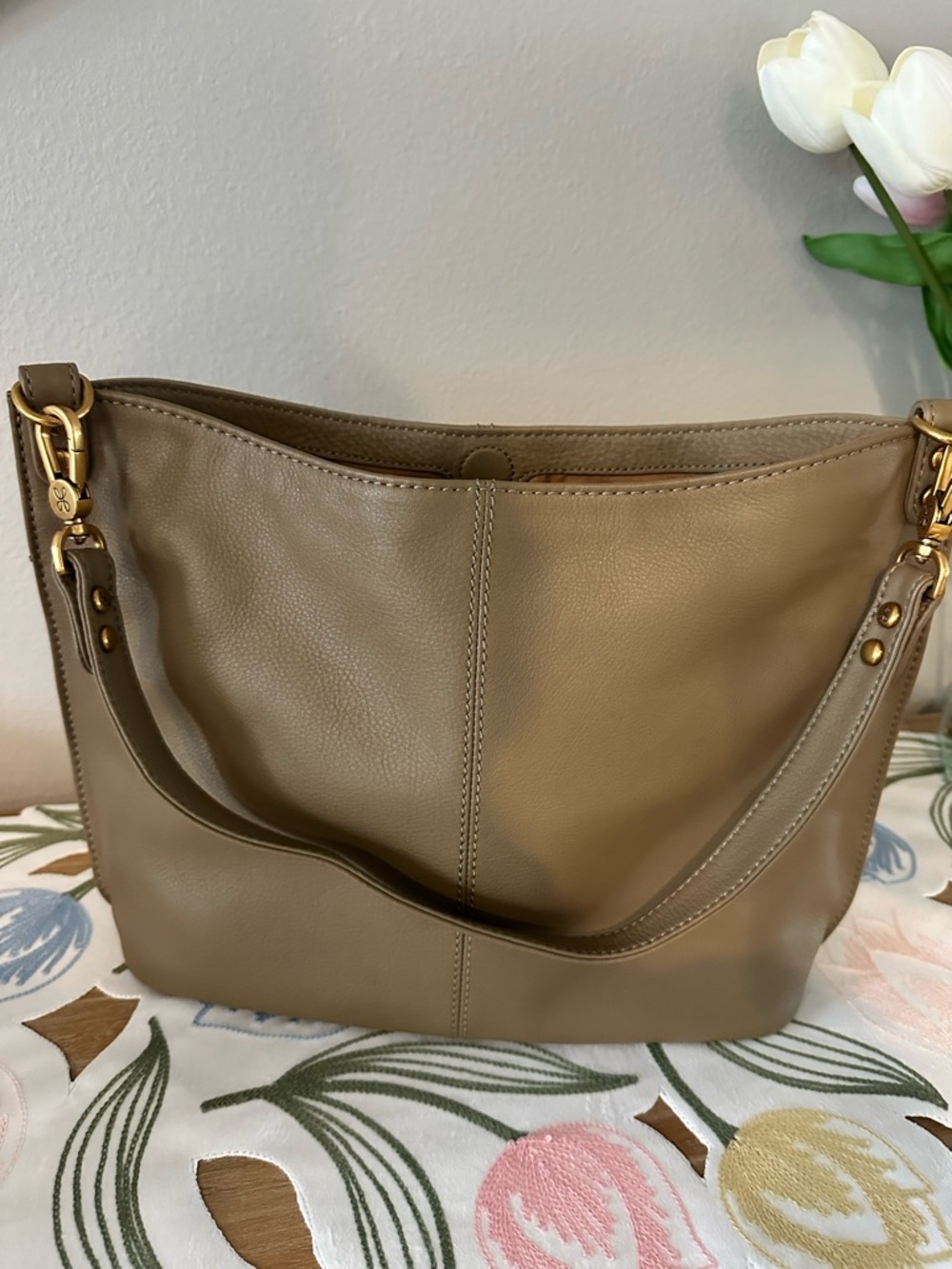 HOBO Pierre Shoulder Bag